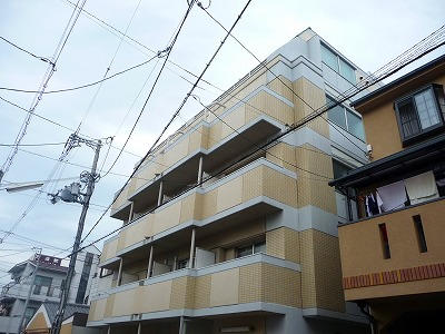 シャレー西京極